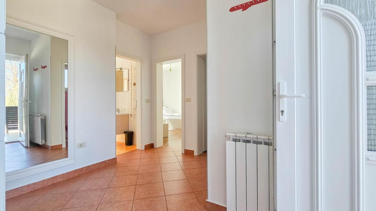 Casa Lutoma Villa Kmeti Bagian luar foto