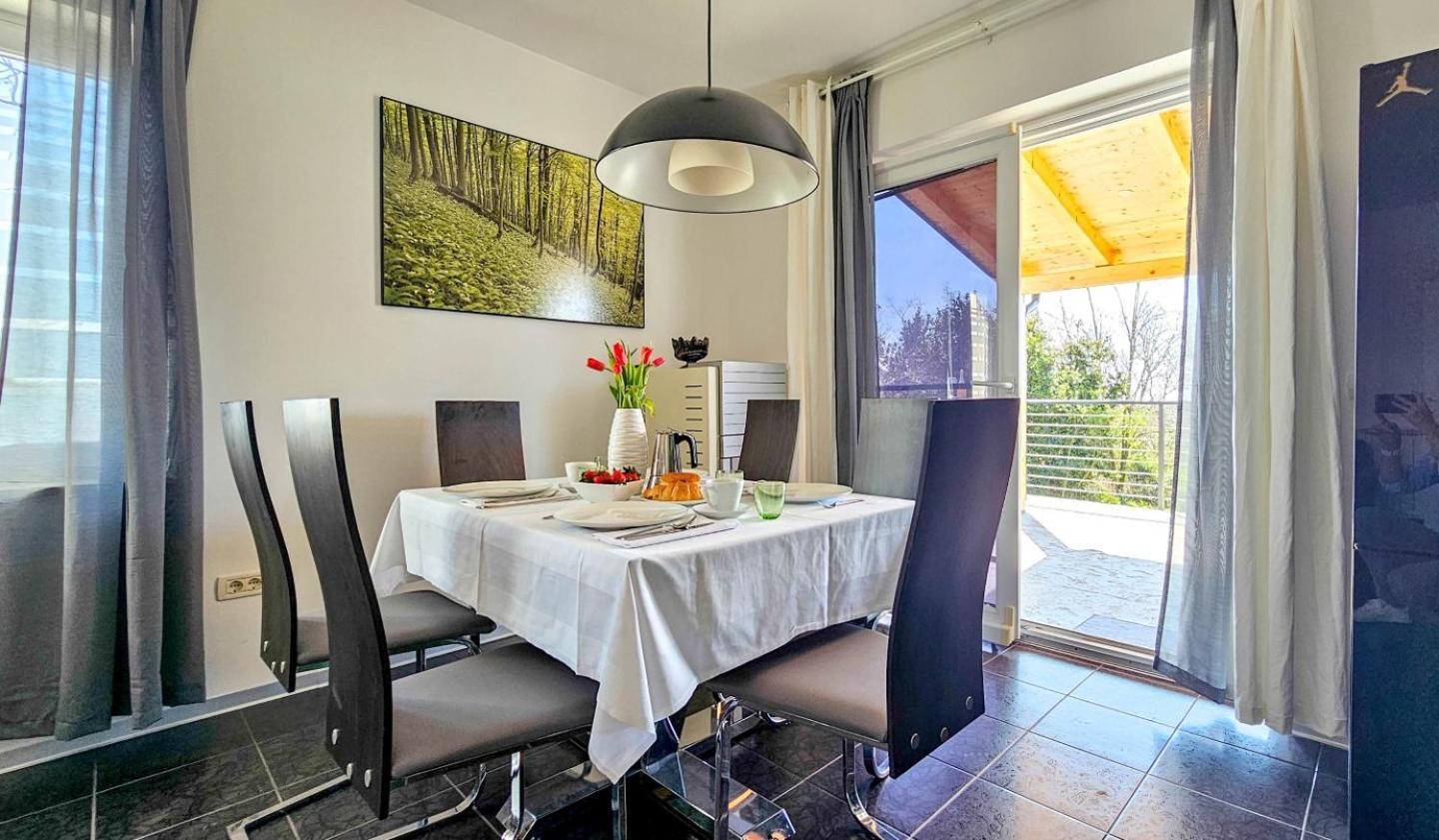 Casa Lutoma Villa Kmeti Bagian luar foto