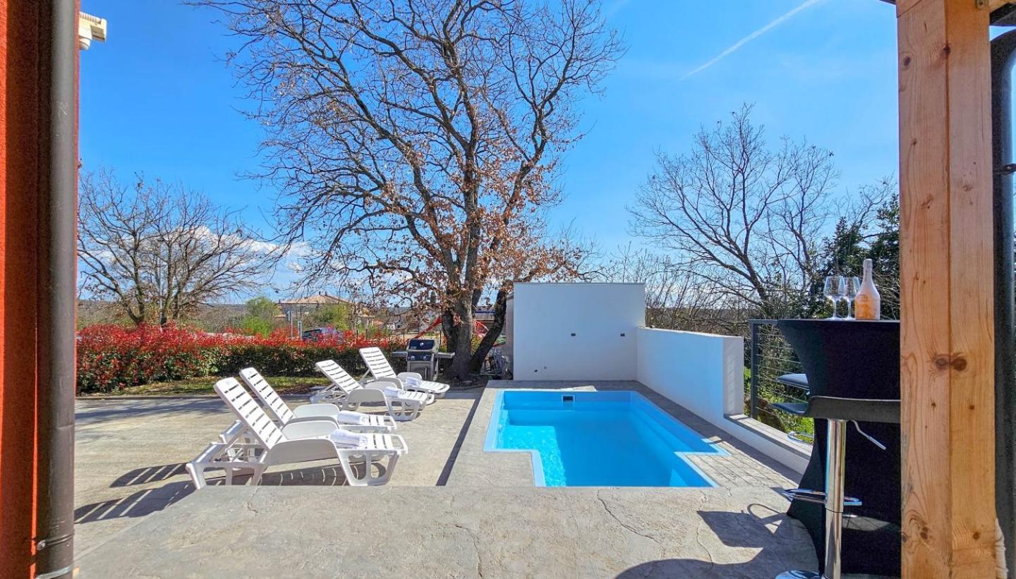 Casa Lutoma Villa Kmeti Bagian luar foto